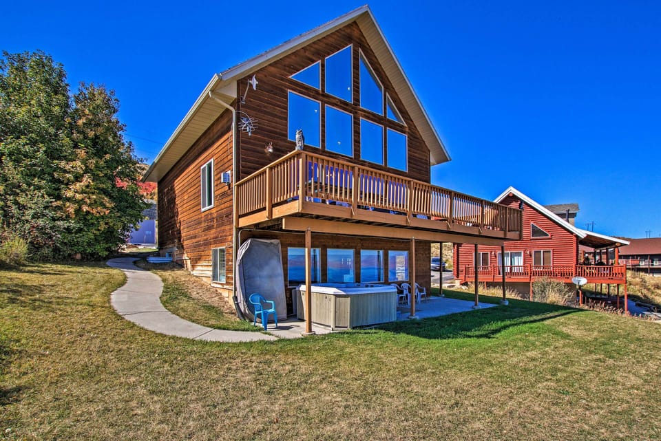 House (6 Bedrooms) | Interior