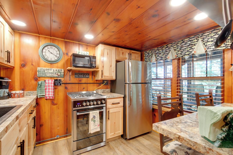 House (2 Bedrooms) | Interior