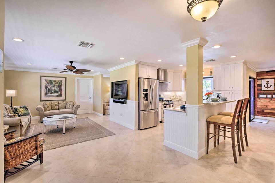 House (4 Bedrooms) | Interior