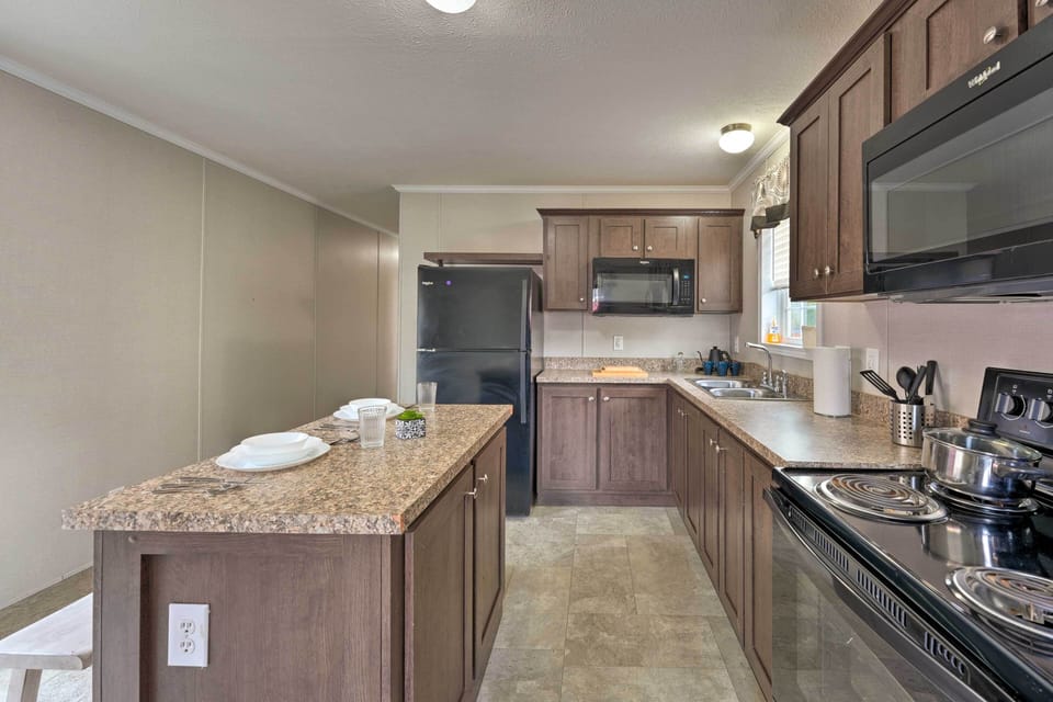 House (2 Bedrooms) | Interior