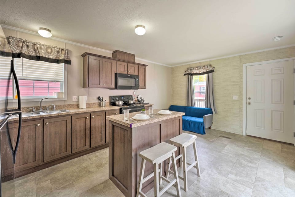 House (2 Bedrooms) | Interior