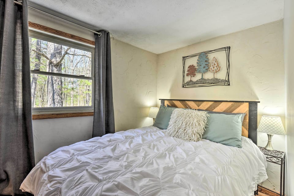 Cozy Cabin With Sunroom & Cacapon River Access! Cottage in Shenandoah Valley