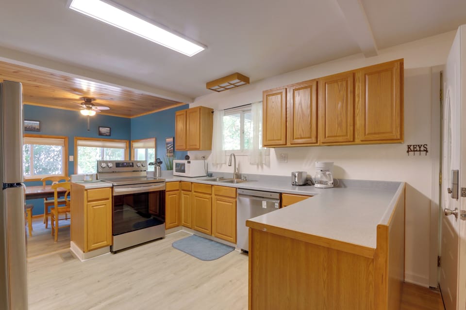 House (3 Bedrooms) | Interior