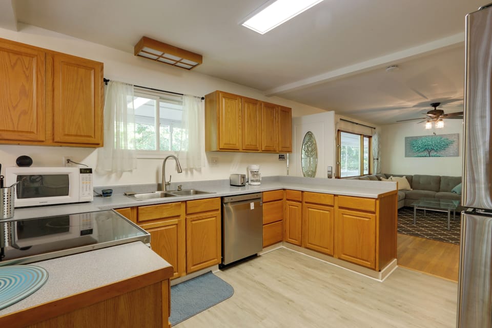House (3 Bedrooms) | Interior