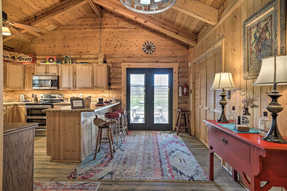 House (2 Bedrooms) | Interior