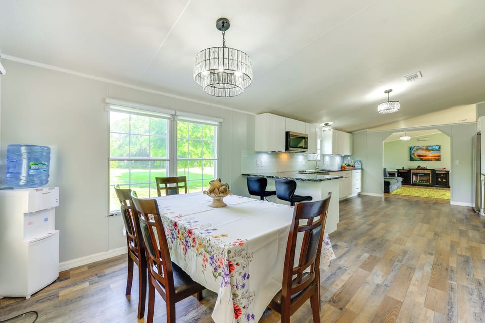 House (2 Bedrooms) | Interior