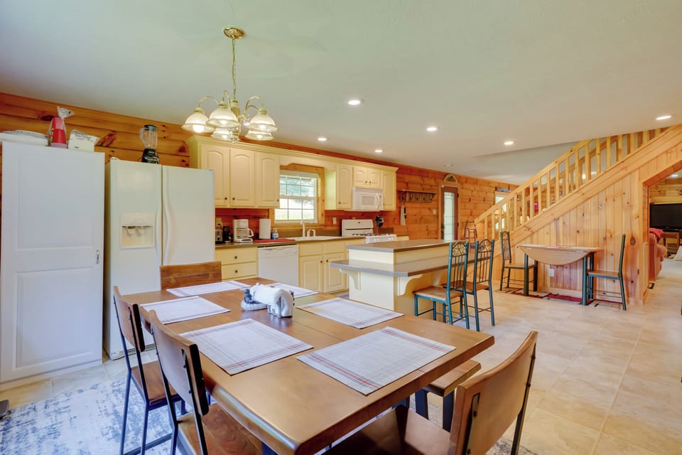 House (4 Bedrooms) | Interior