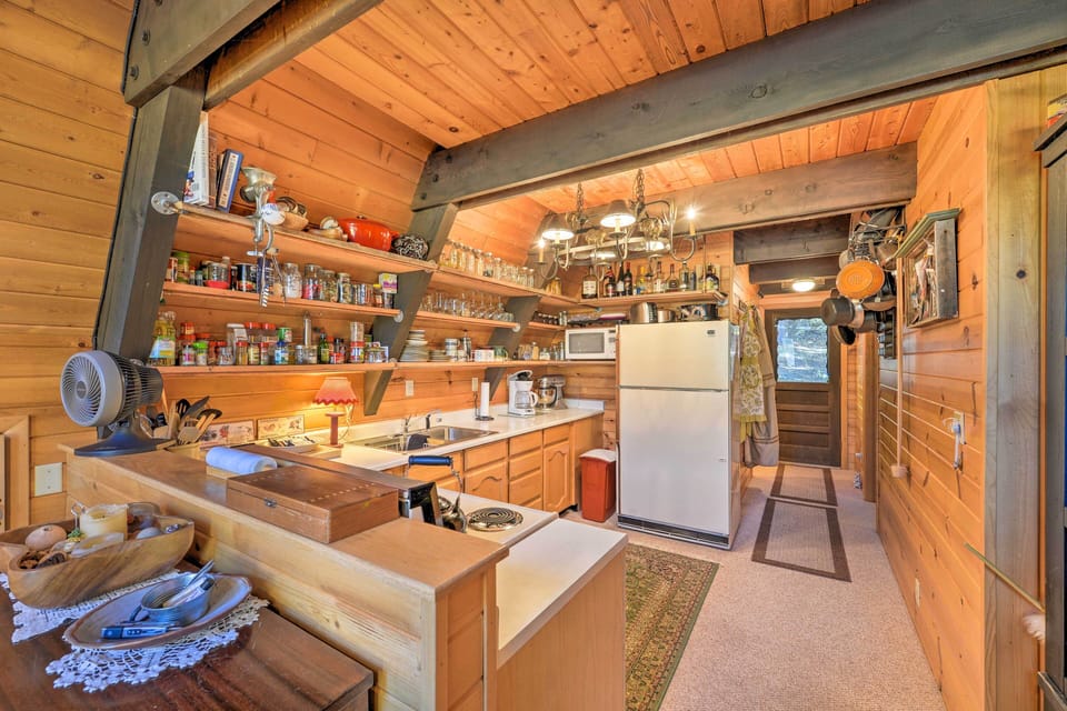 House (2 Bedrooms) | Interior