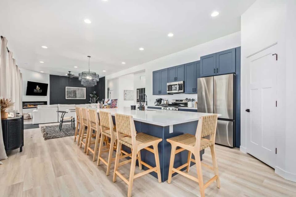 Plenty of Island Seating for Family Breakfast