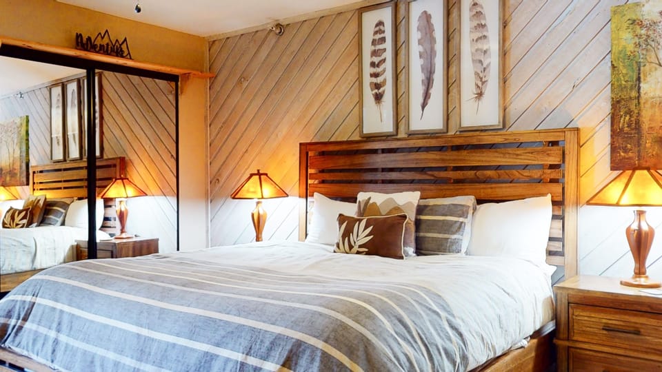 Aspen Creek #227 1 Bedroom Condo by RedAwning Apartment in Mammoth Lakes