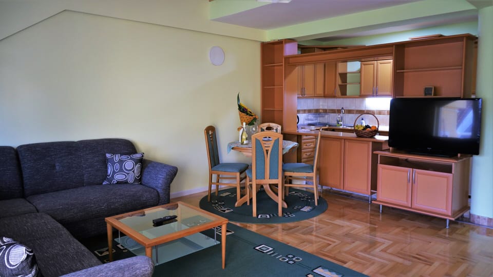 Apartment | Living area