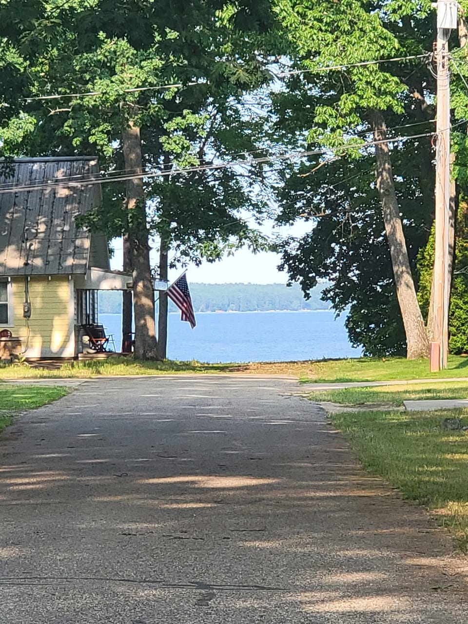 Road end lake access!!