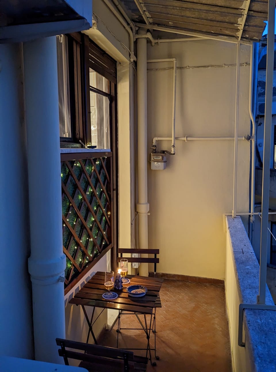 Panoramic Studio, 1 Queen Bed, City View, Tower | Terrace/patio