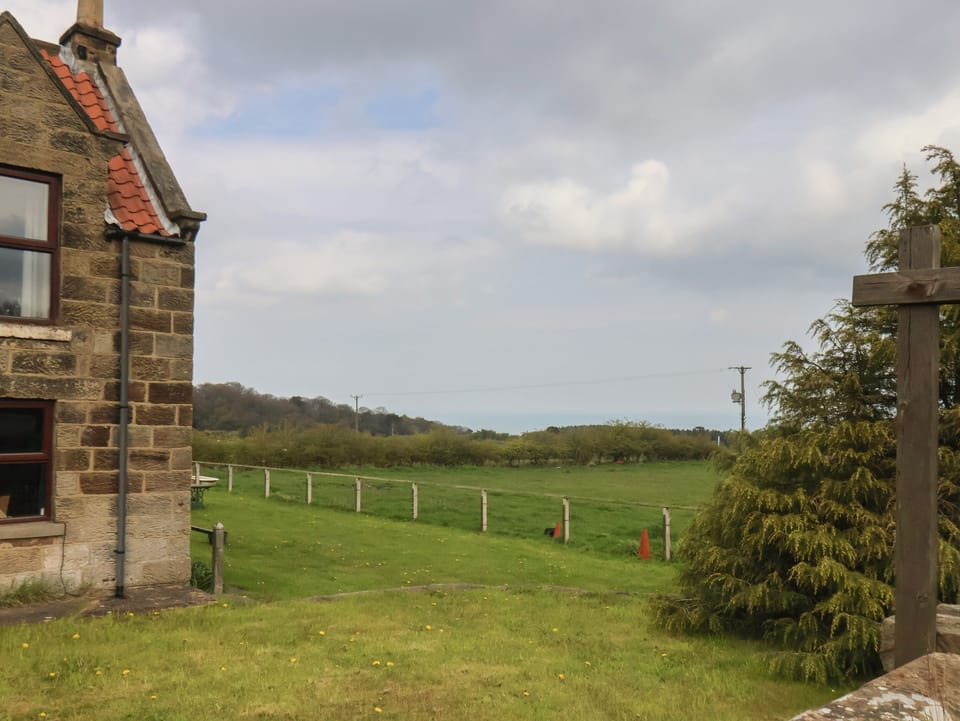 Cottage | Property grounds