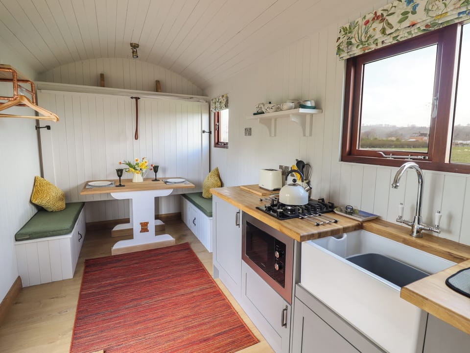 Cottage | Interior
