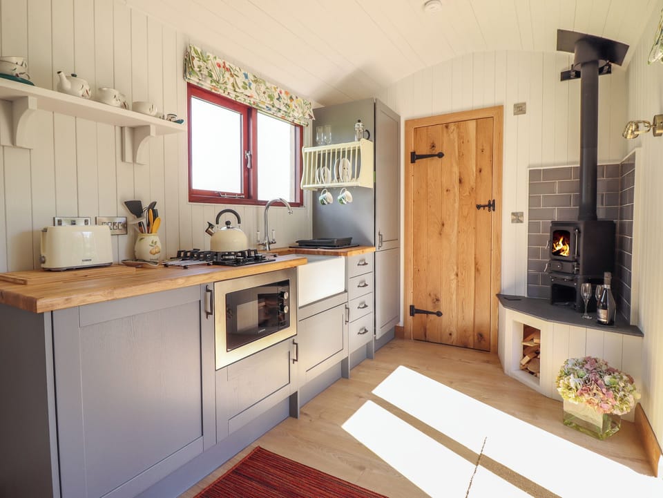 Cottage | Interior