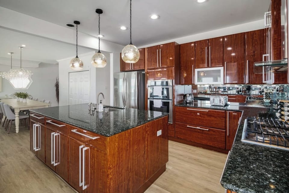 Massive chef's kitchen