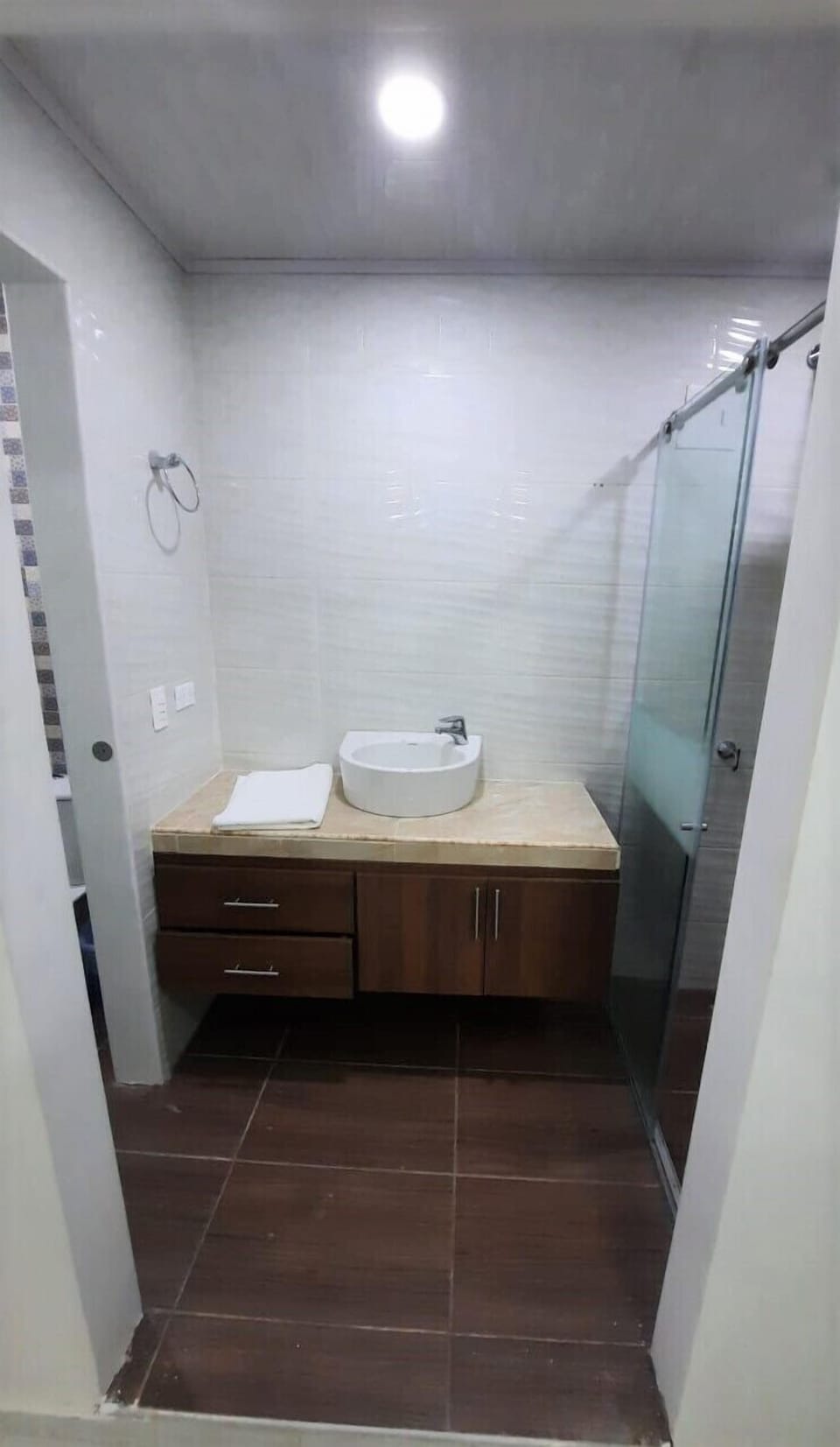 Family Room | Bathroom