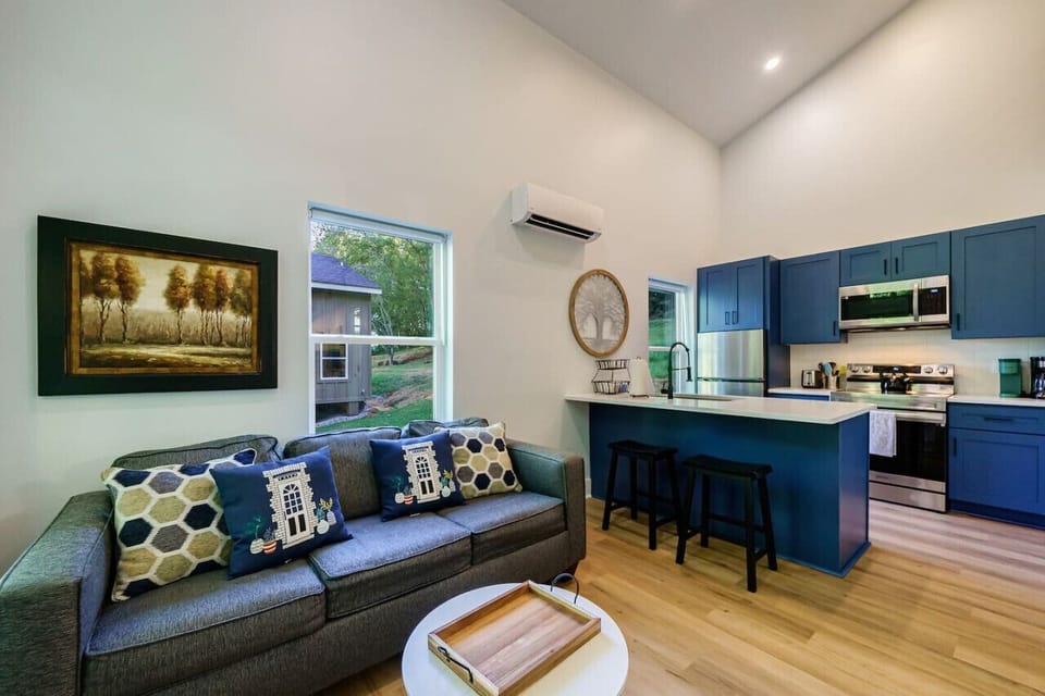 Queen size sleeper sofa and kitchen bar