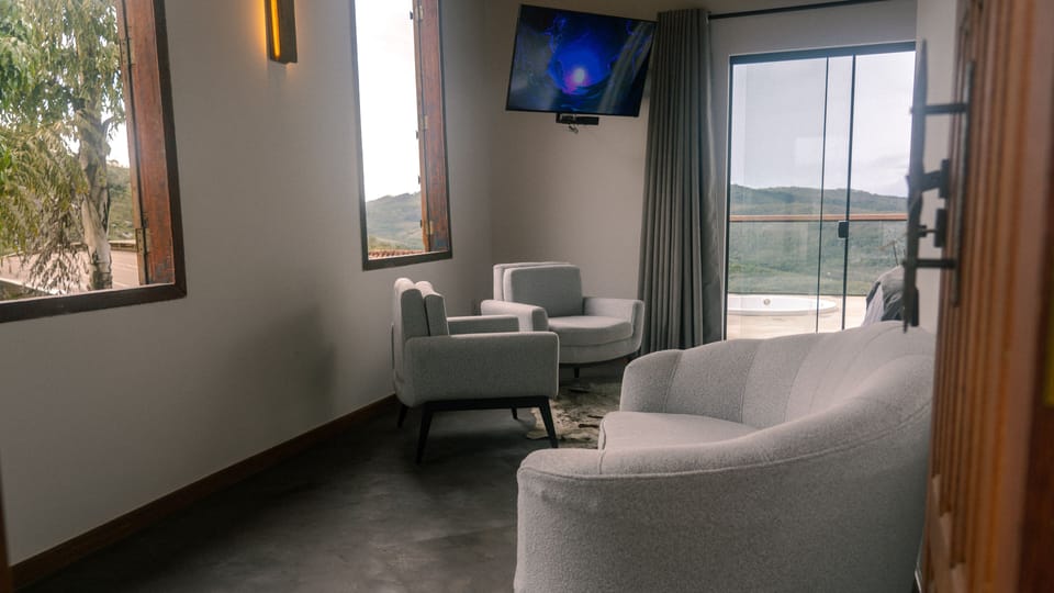 Deluxe Studio Suite | Free WiFi