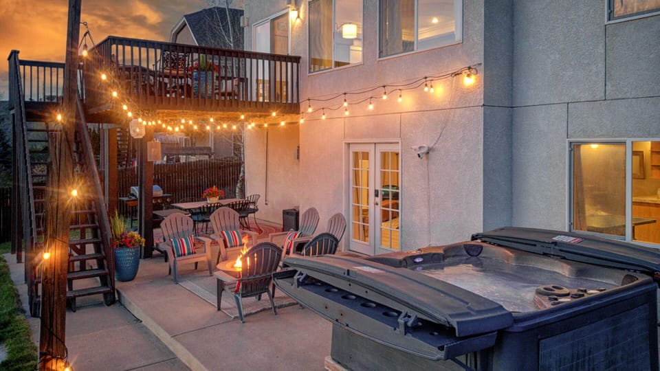 Back patio with view of mountains