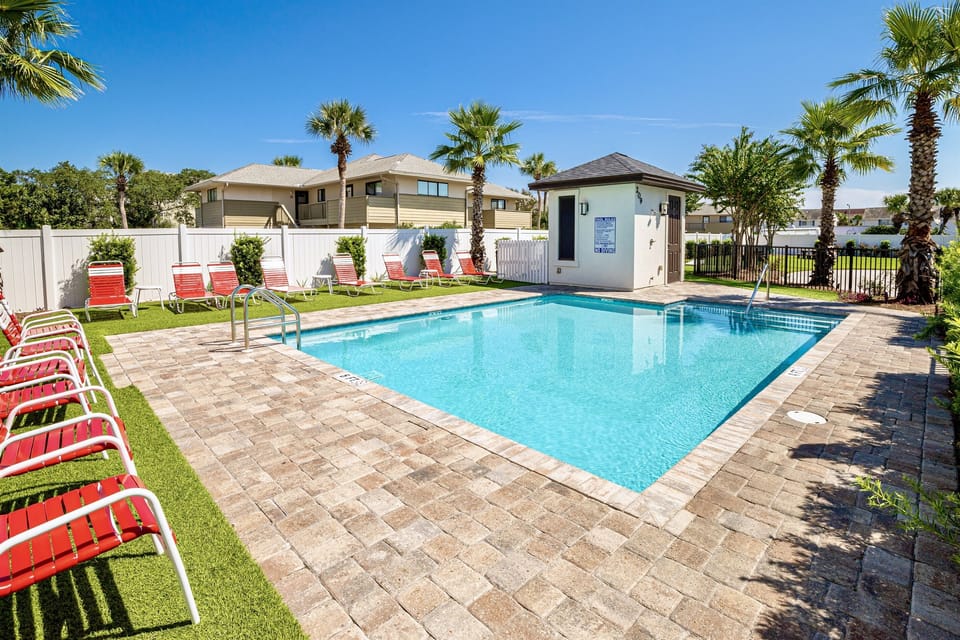 Heated Community Pool