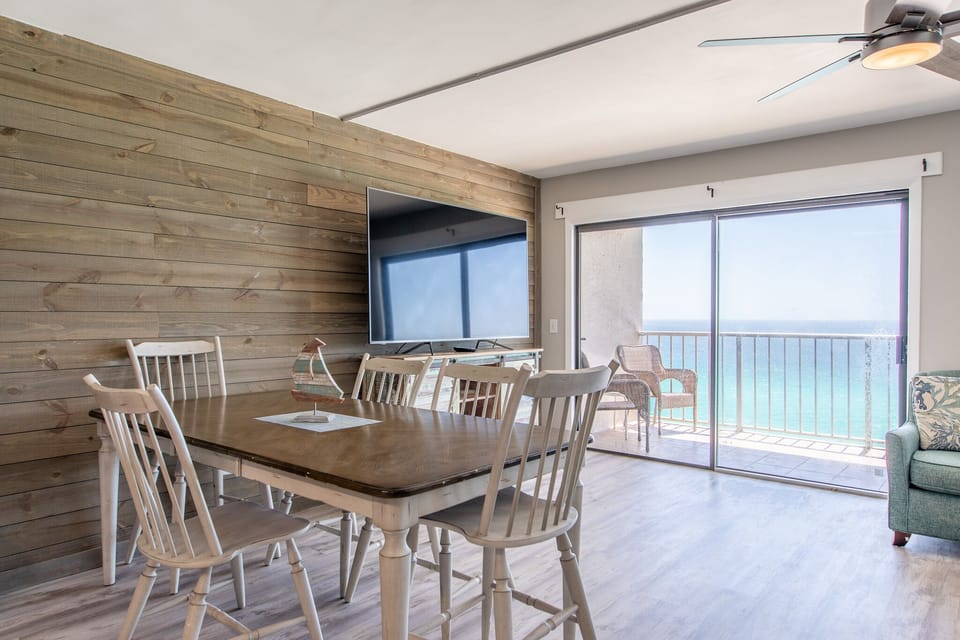 Dining table with a view!