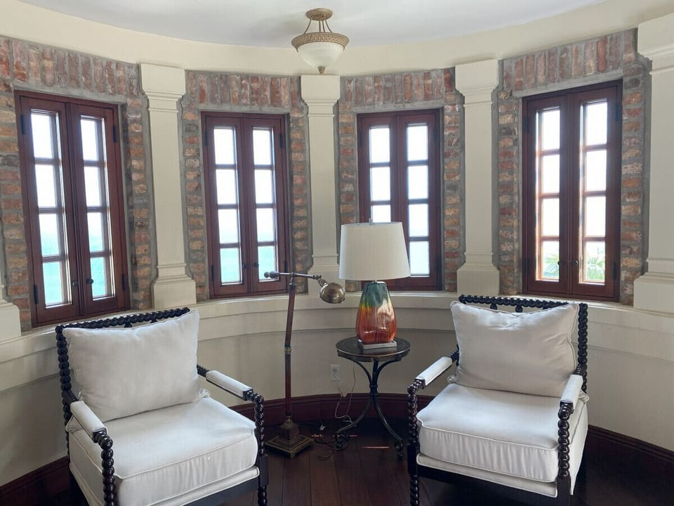 Bedroom 2 - Sitting area