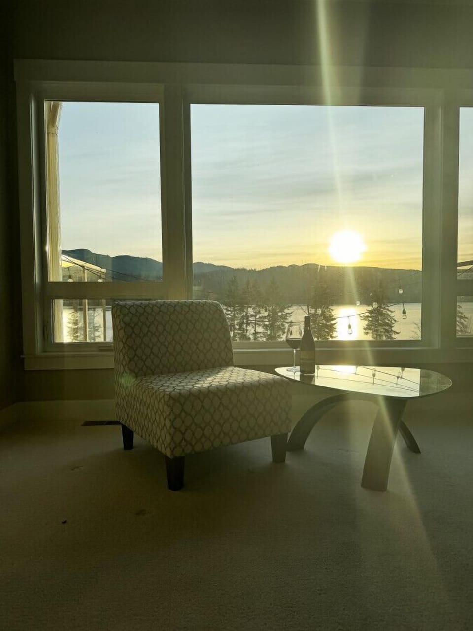 View out of the living room window is stunning and ever changing
