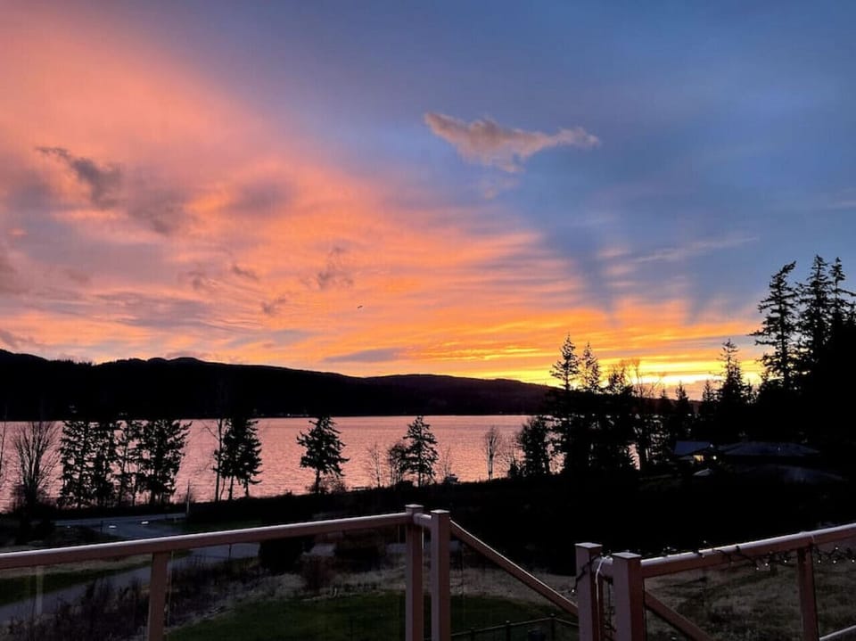 Another day, another beautiful sunset