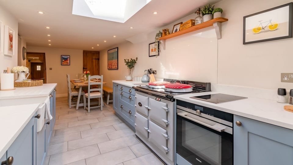 Kitchen/Diner, Stone Cottage, Bolthole Retreats