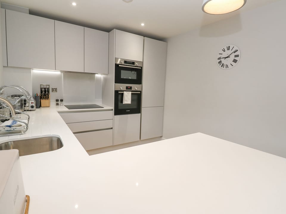 Fridge, dishwasher, electric kettle, toaster