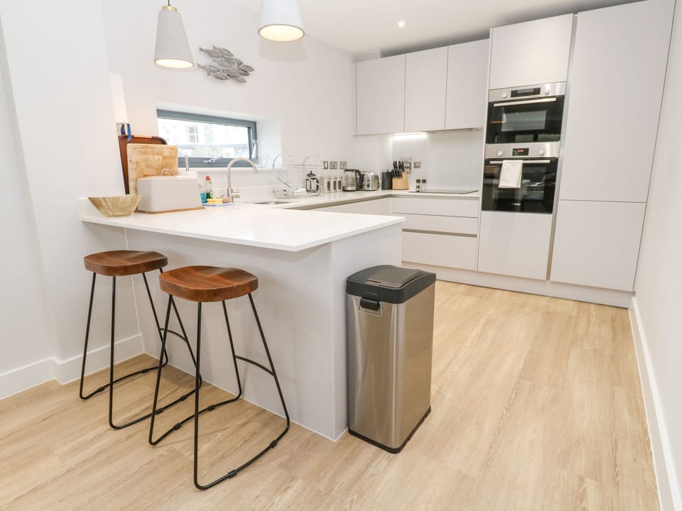 Fridge, dishwasher, electric kettle, toaster