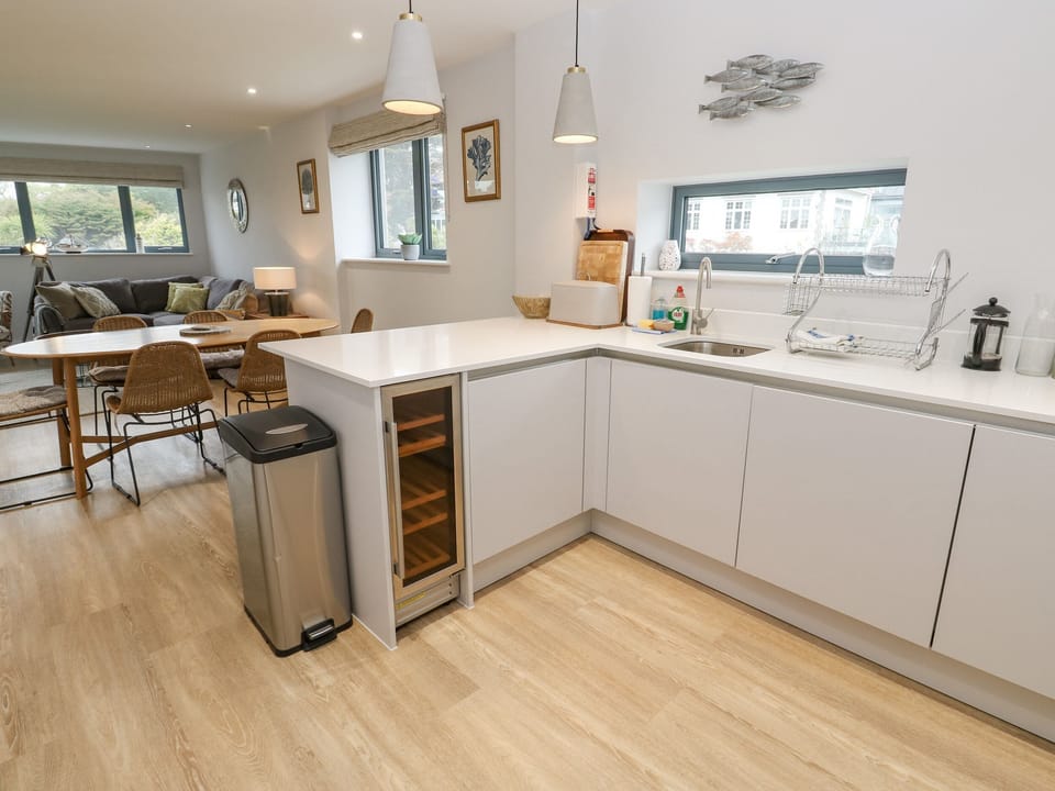 Fridge, dishwasher, electric kettle, toaster