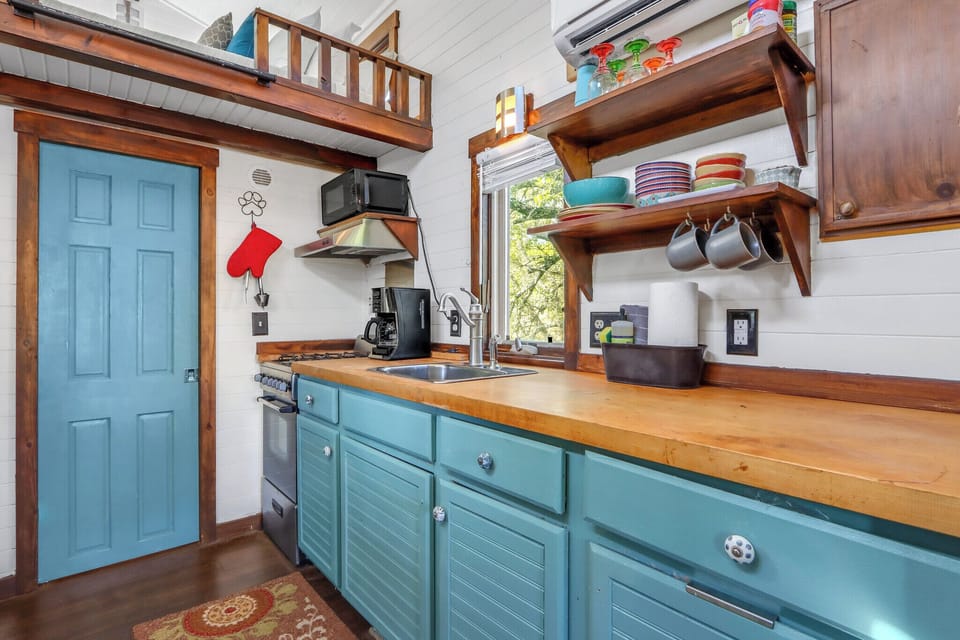 Ample countertop space