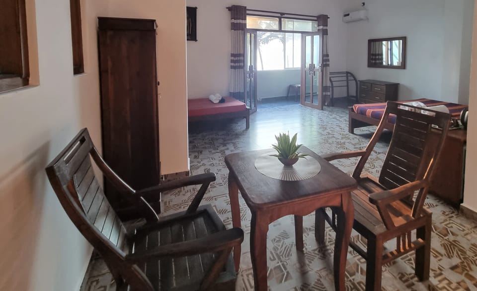 Comfort Triple Room, Ocean View, Beachside | Soundproofing, free WiFi, bed sheets