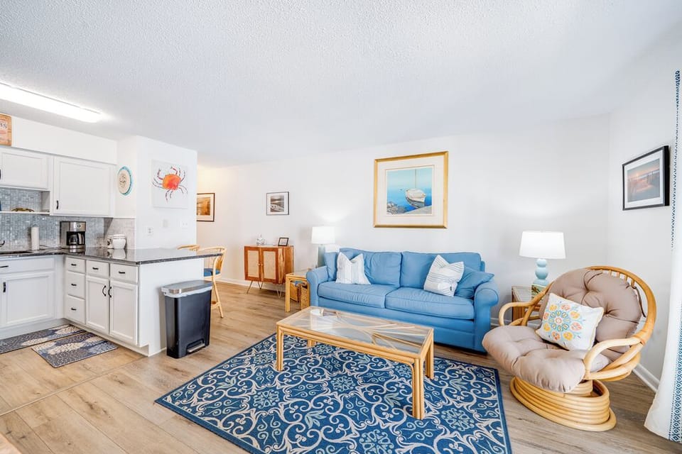 With newly installed Vinyl Flooring and Colors Sand and Sea throughout, you'll always feel like you're on Island Time!