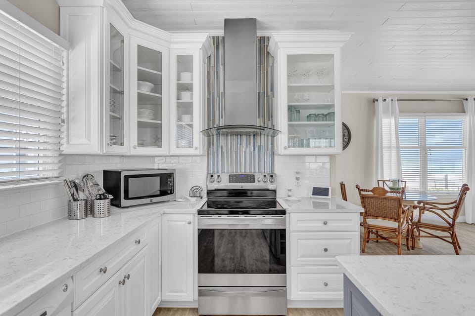Fully Equipped Kitchen with Stainless Steel Appliances