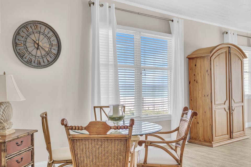 Kitchen Table - Seating for 4