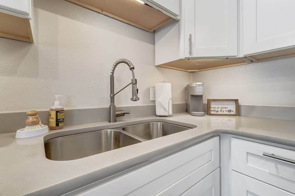 Step into our modern kitchen, tailor-made for your comfort. Experience convenience at its finest!