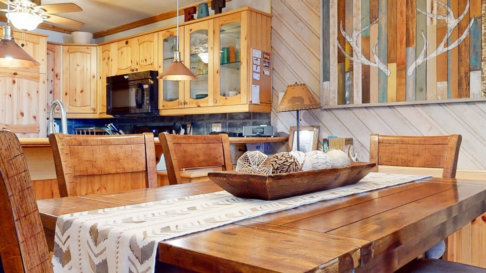 Indoors, Furniture, Table, Tabletop, Hardwood