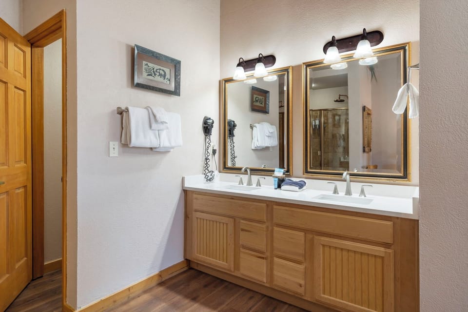Bathroom 2 Upstairs, shared with Open Loft