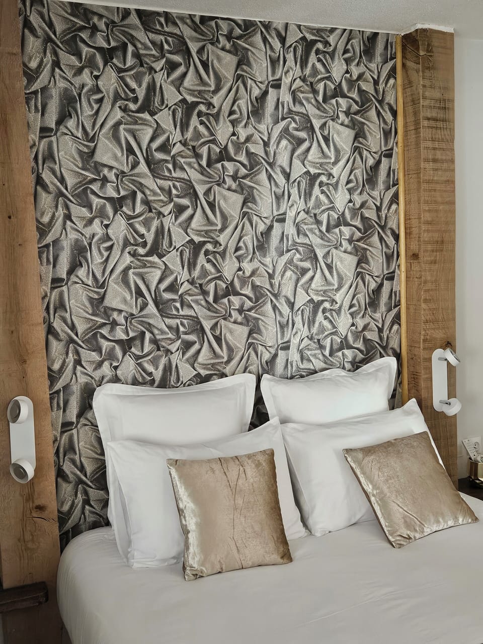 Luxury Room | Premium bedding, in-room safe, individually furnished, soundproofing