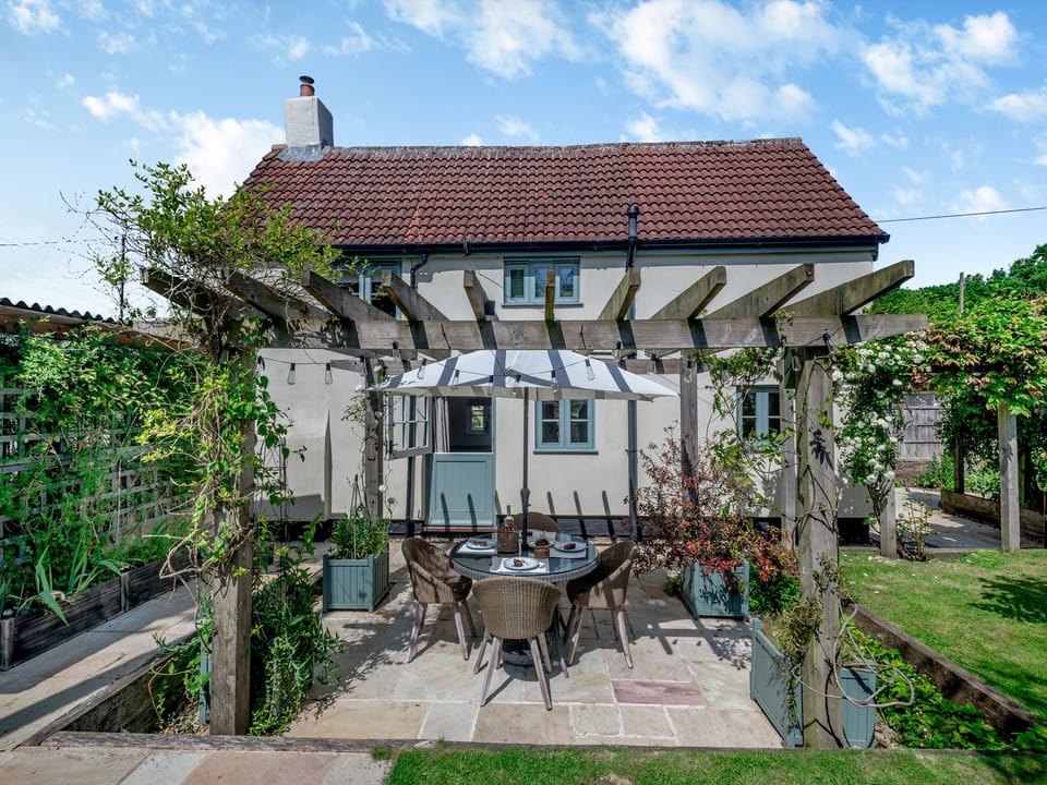 Exterior | Hope Cottage, Barsham, near Beccles