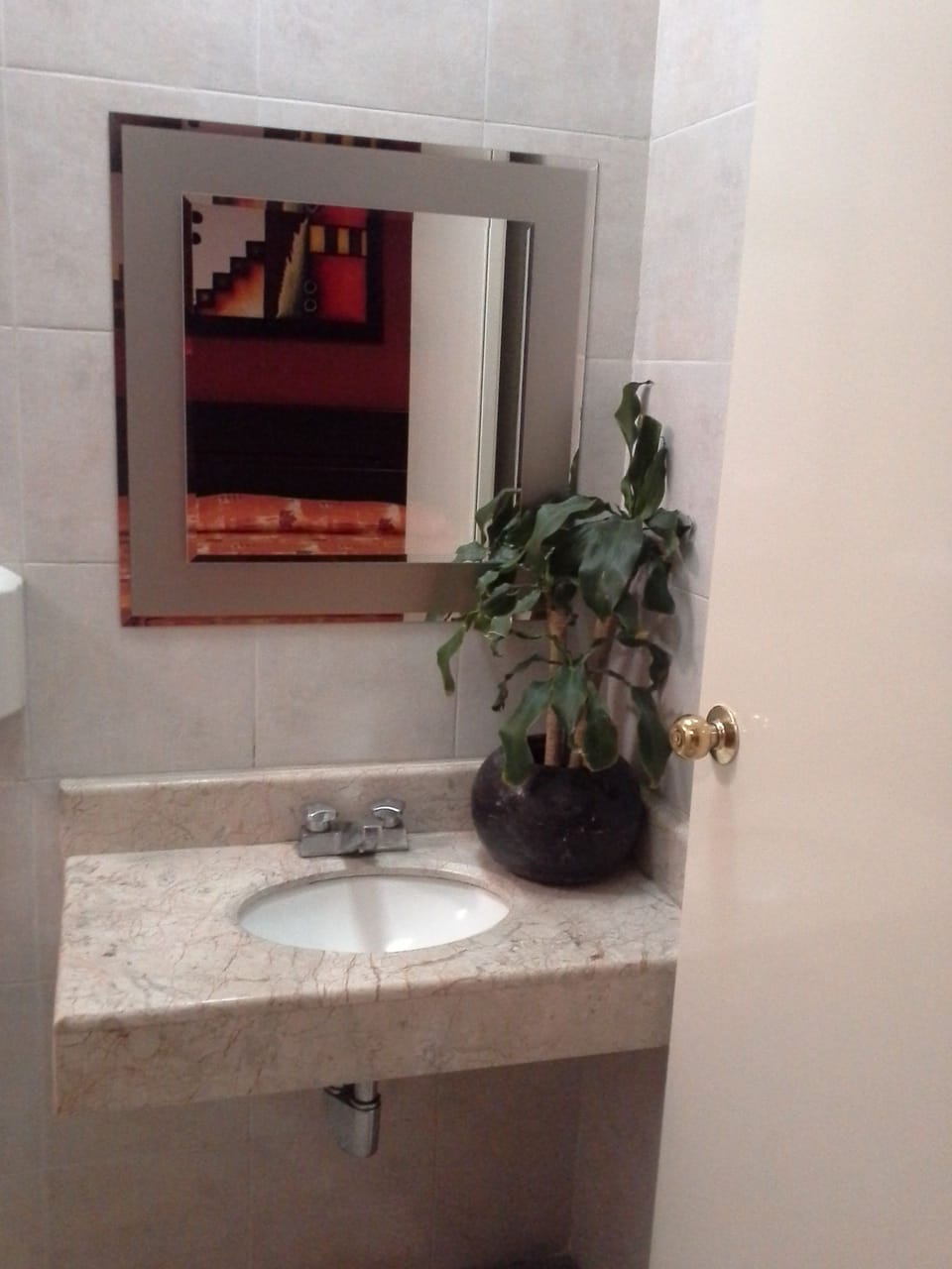 Double Room | Bathroom sink