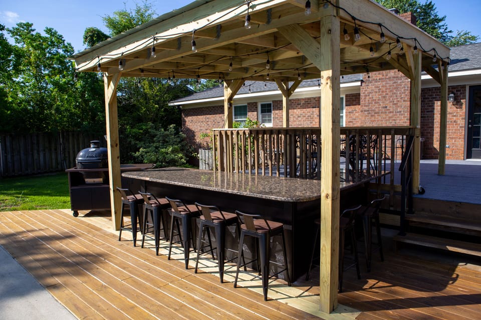 Seating for 8 at the outdoor bar