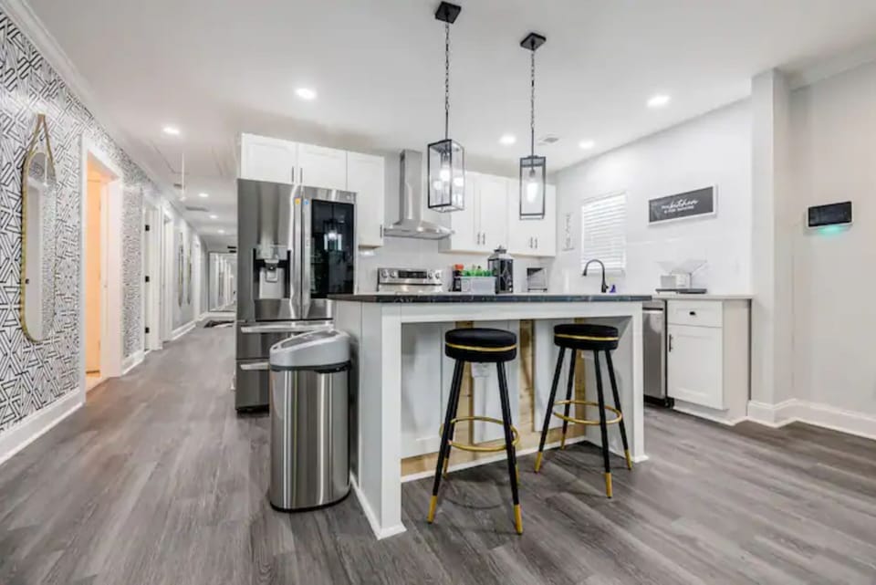 Elevate Your Cooking Experience - Modern Kitchen Island w/ Sleek Light Fixture
