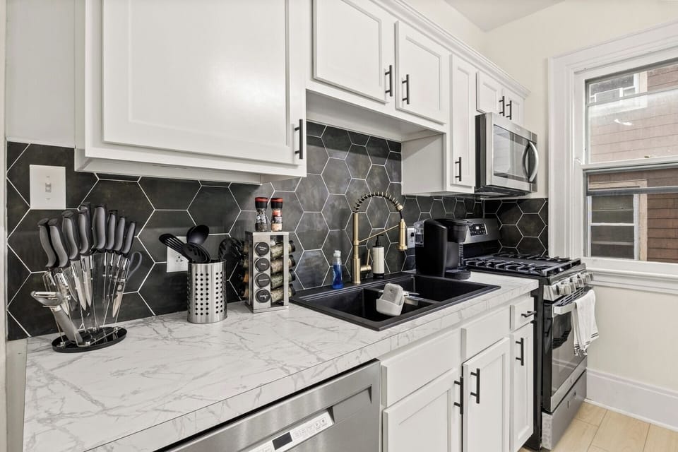 Fully equipped kitchen
