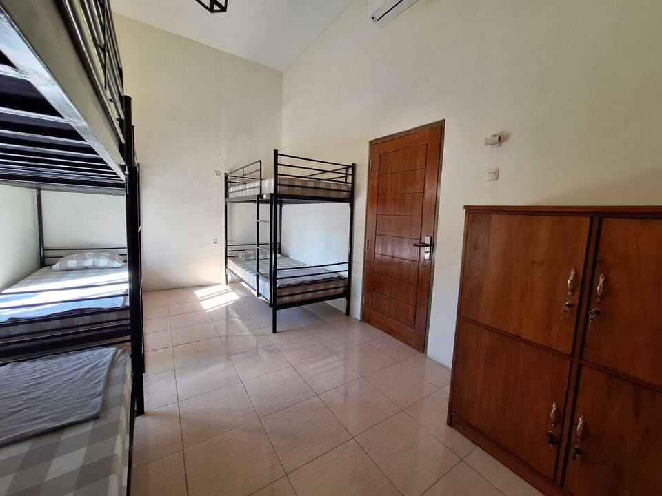 Standard Shared Dormitory, Women only | In-room safe, free WiFi, bed sheets