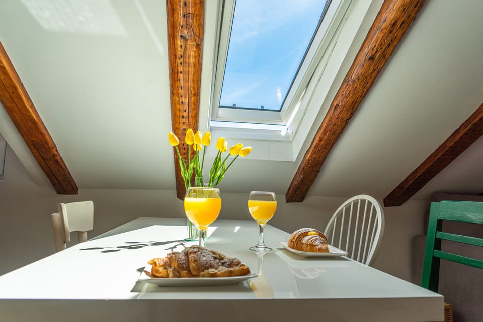 Apartment | Dining